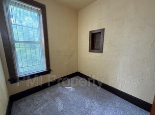 2441 N Dr William Finlayson St, Milwaukee, WI 53212