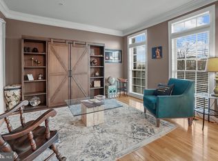 10 Sharpstead Ln, Gaithersburg, MD 20878