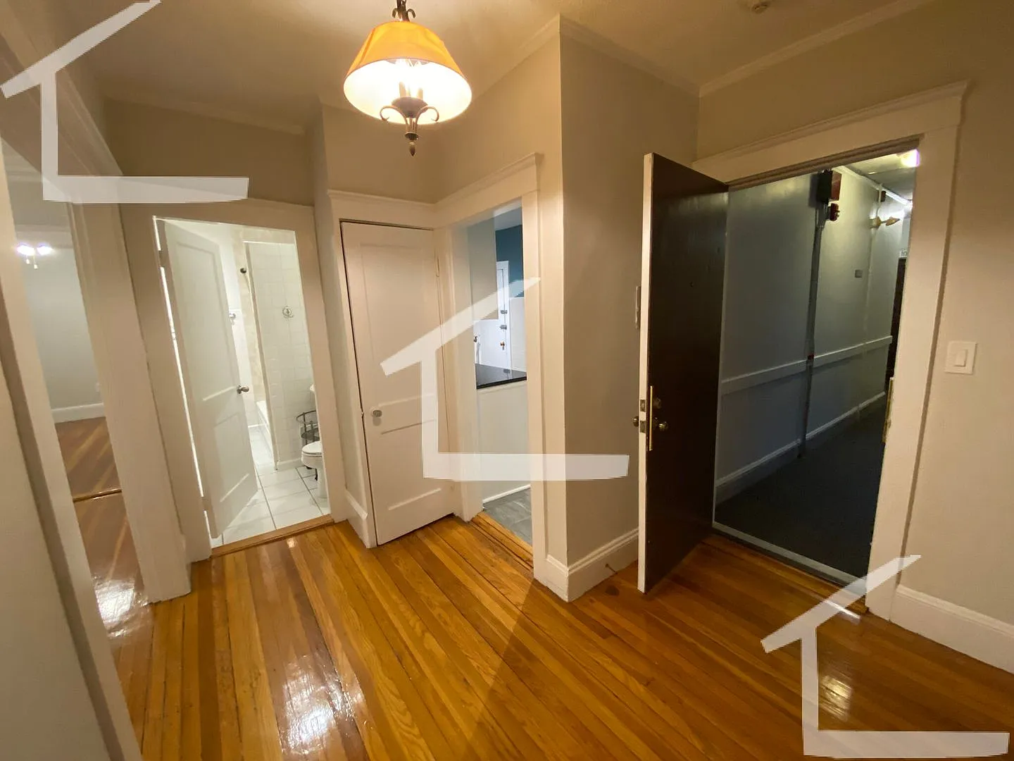 Hot Brighton Listing — Photo 3
