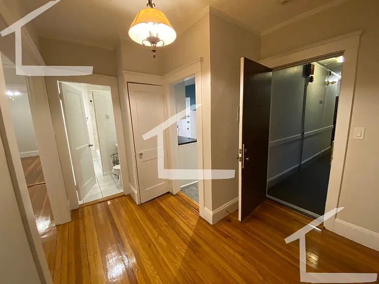 26 Chiswick Rd #9 — Photo 3