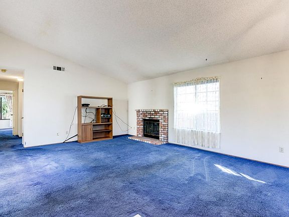 4th image of 3404 San Saba Dr