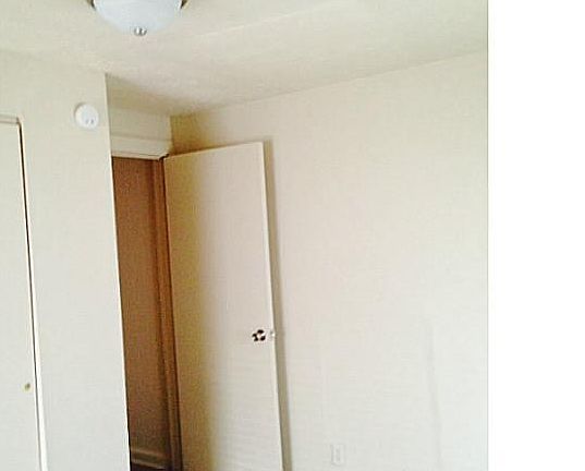 4th image of 3037 Hovey St