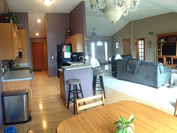 Kitchen/Family room 