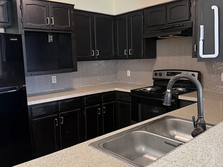 7401 Tulane Dr #B — Photo 9