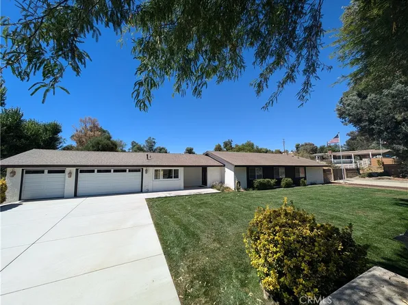 41775 Hawthorn St, Murrieta, CA 92562