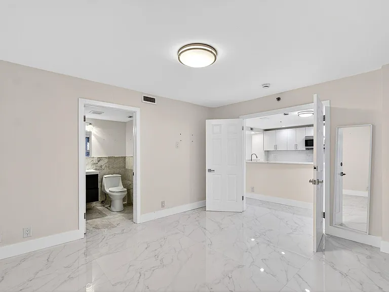 3901 S Flagler Dr #105 — Photo 12