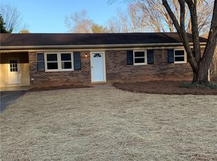 107 Brook St, King, NC 27021