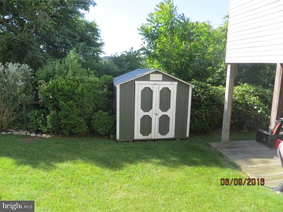 4th image of 28 Steeplechase Cir