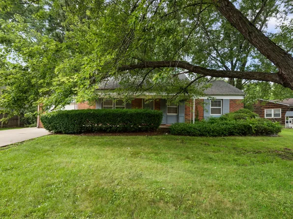 751 Twisted Oak Ln, Buffalo Grove, IL 60089