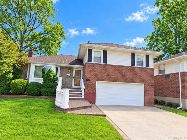950 Linkwood Drive, Baldwin, NY 11510