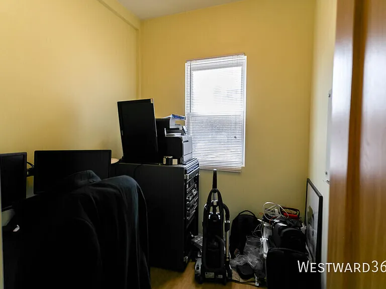 1546 N Mohawk St #3 — Photo 7