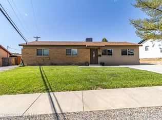 3907 Holiday Dr, Farmington, NM 87402