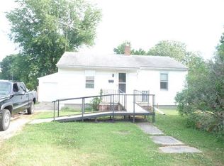 106 W 6th North St, Mount Olive, IL 62069