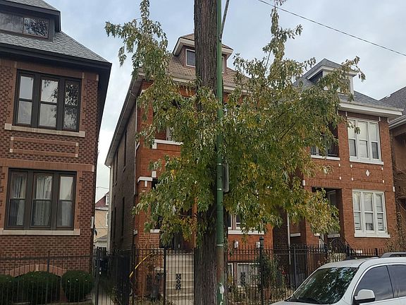 3rd image of 6949 S Rockwell St