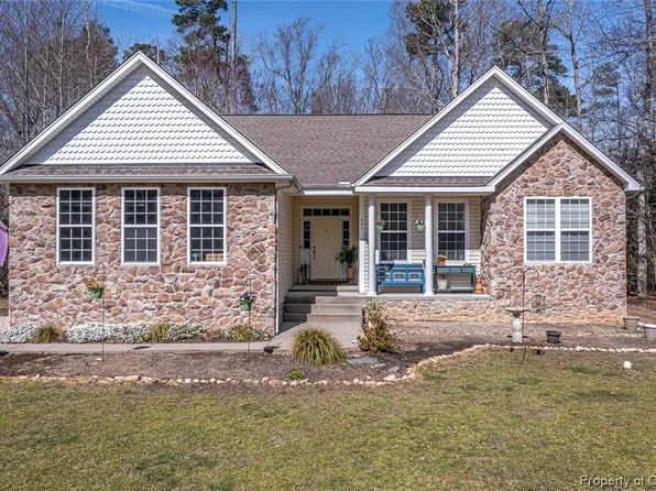 641 Southgate Dr, Heathsville, VA 22473