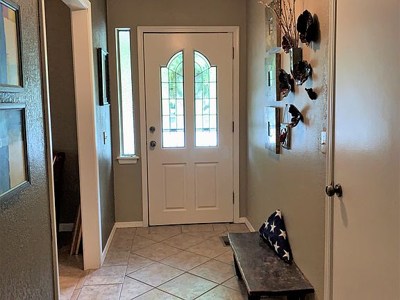 Entry Hall ~ Ceramic Tile 