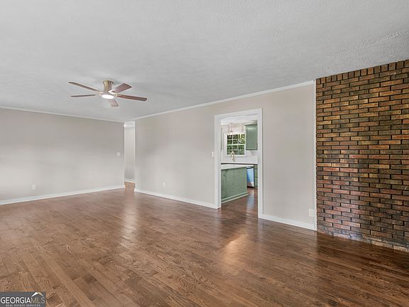 4th image of 2172 Garner Rd