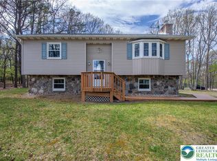 107 Shenkel Rd, Effort, PA 18330