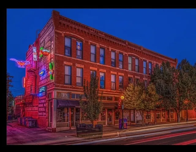 Photo 2 of 19 - 101 W B St #203 - Pueblo, CO Building Photo - 101 W B St #203