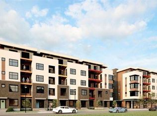 185 175a St #303, Surrey, BC V3S5E9