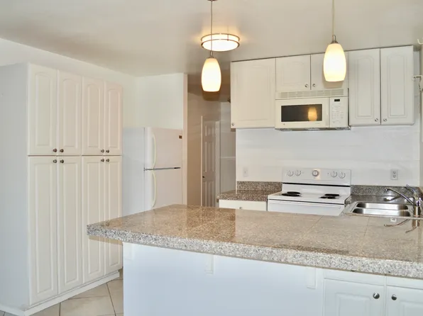 5462 Adobe Falls Rd Unit 7, San Diego, CA 92120