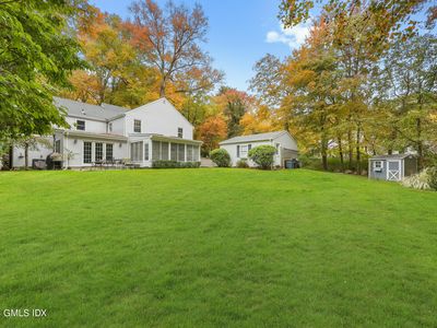 37 Barton Ln, Cos Cob, CT, 06807