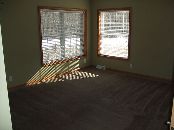 Master Bedroom2