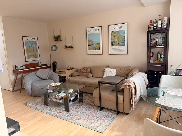 1121 Arlington Blvd #820 — Photo 3