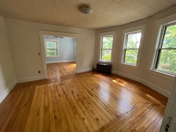 186 Prospect St #2, Northampton, MA 01060