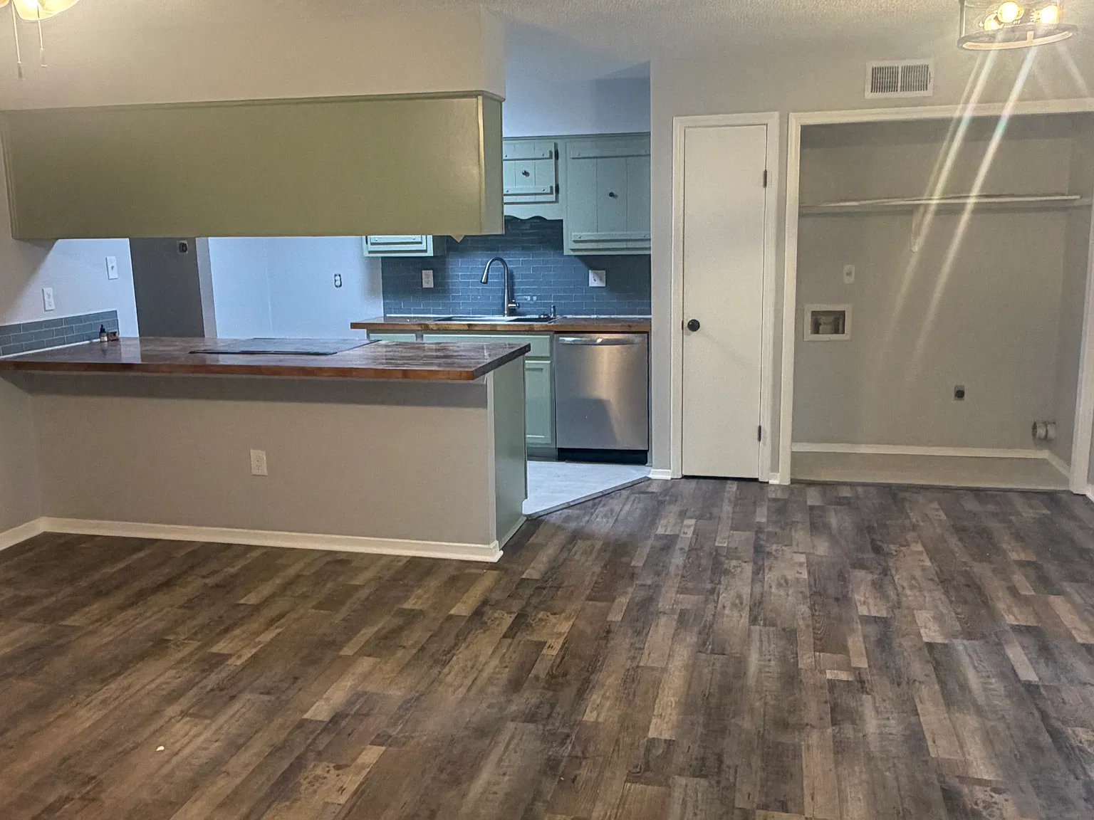 3 bed, 1289 sqft, $1,800 — Photo 4