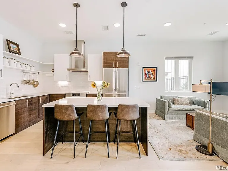 2530 Lawrence St #107 — Photo 4