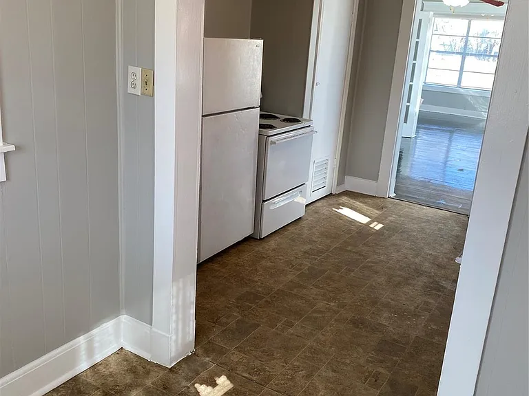 1613 Park St — Photo 27