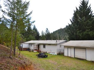 484 Brimstone Rd, Wolf Creek, OR 97497