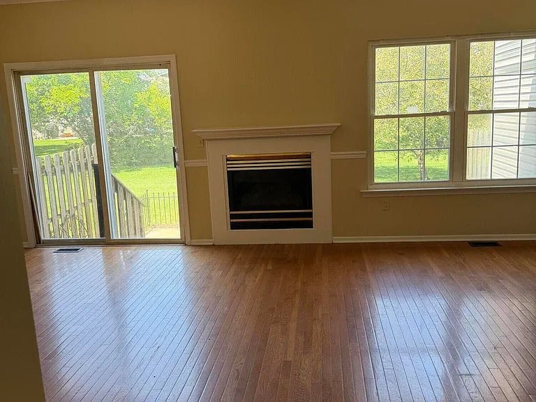3904 Plowmans Ct — Photo 8
