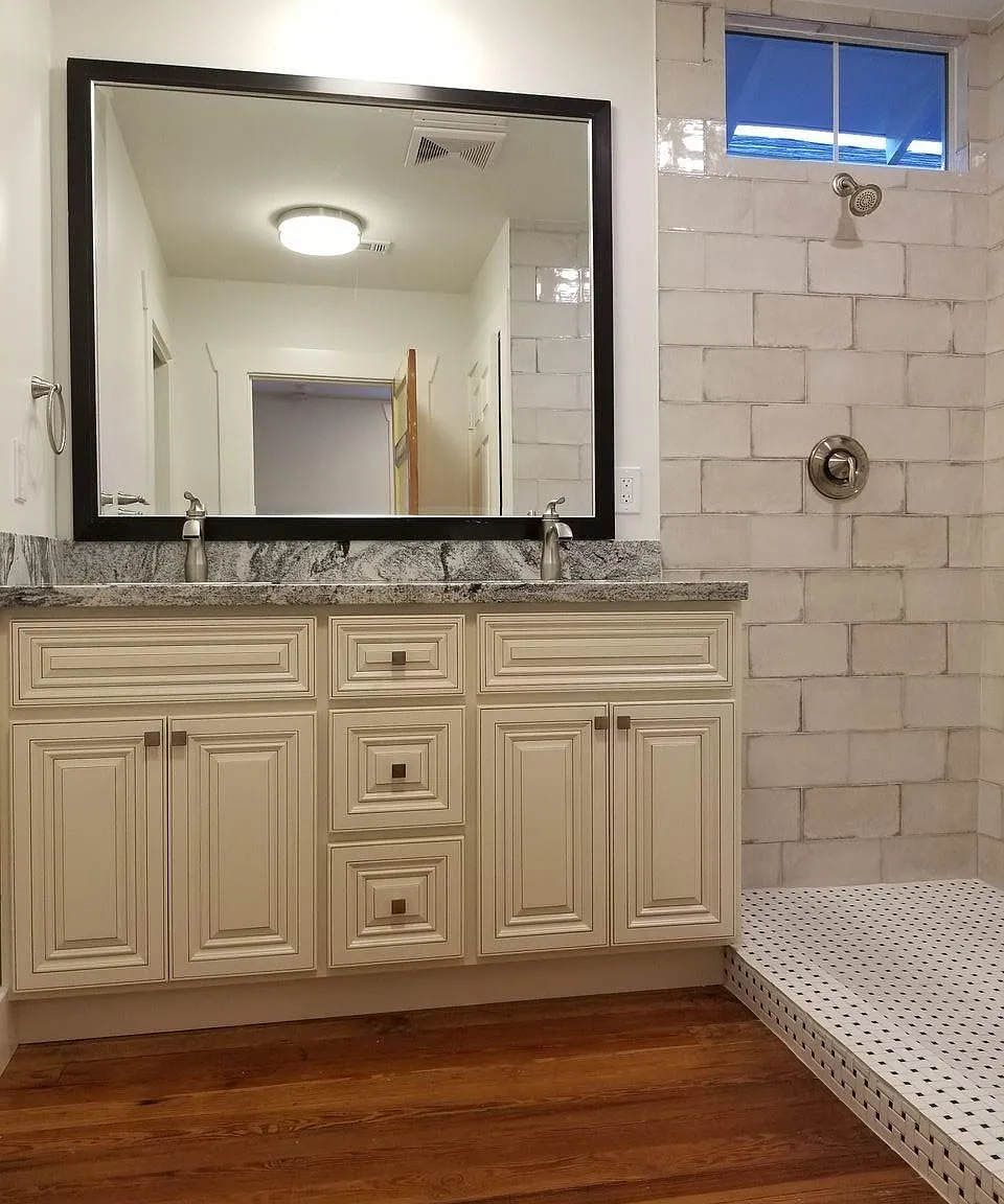 2 bed, 1.5 bath, 960 sqft, $1,700 — Photo 3