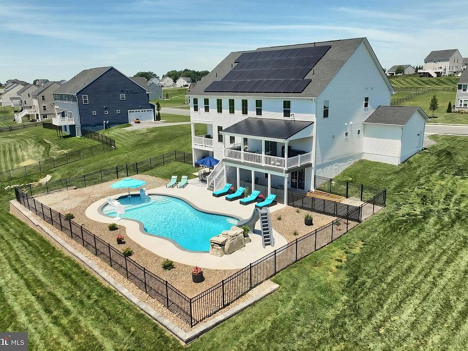 14 Winifred Dr, Hanover, PA 17331 | MLS #PAYK2104704 | Zillow