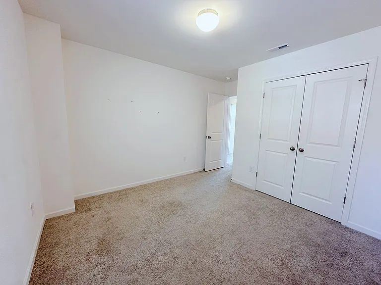 1060 Gibson Rd — Photo 16