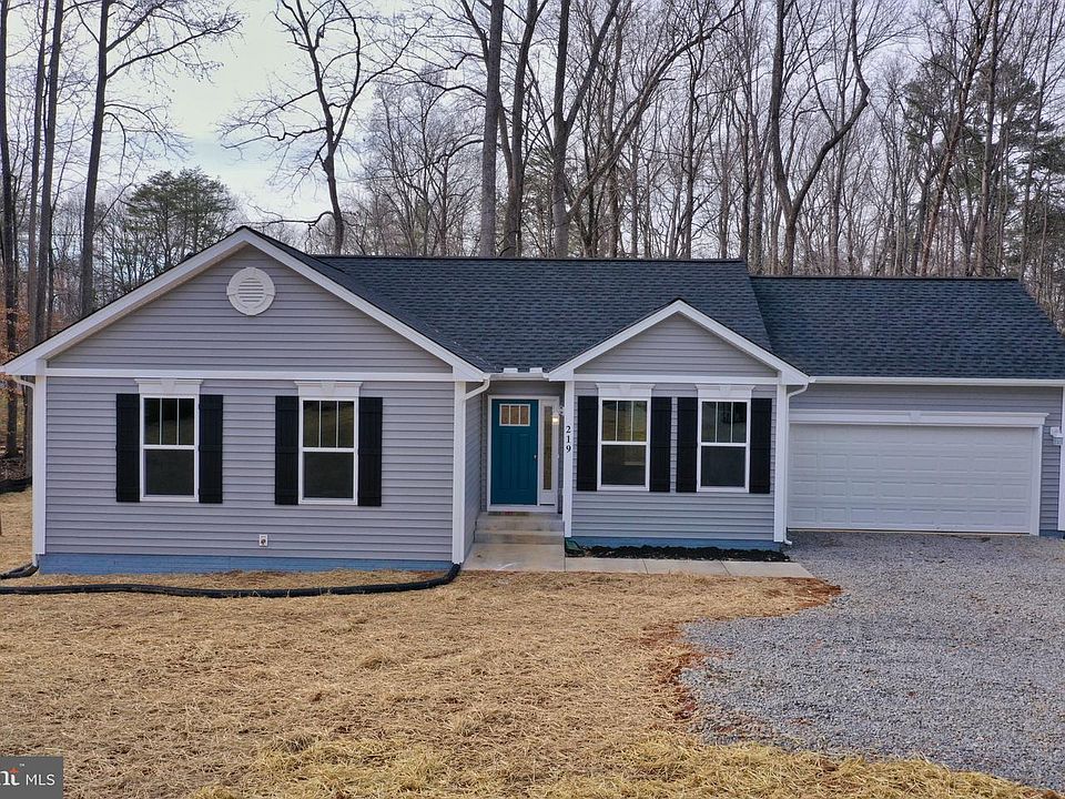 1st image of 77 Woodland Dr
