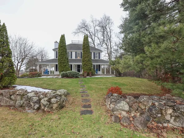 1 Greenfield Parkway, Bedford, NH 03110