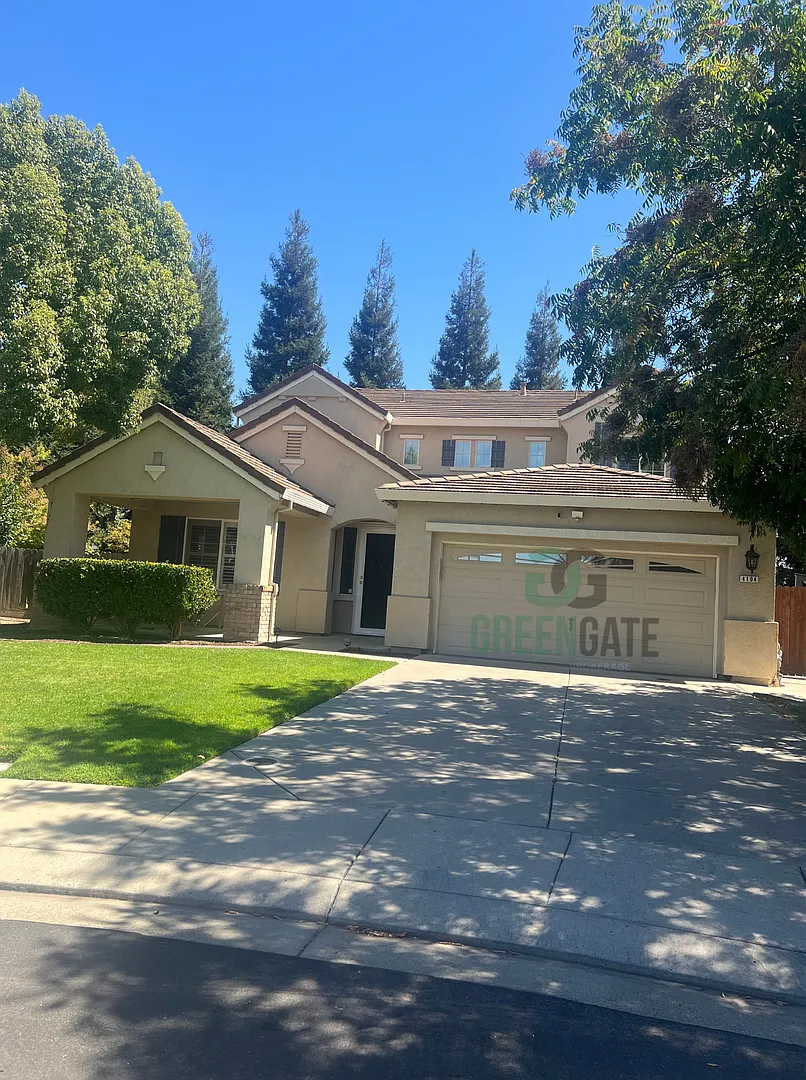 North Modesto 5 Bedroom Home Ready to Be Called Home! — Photo 1
