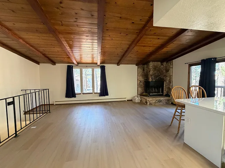 114D Angora Ct — Photo 3