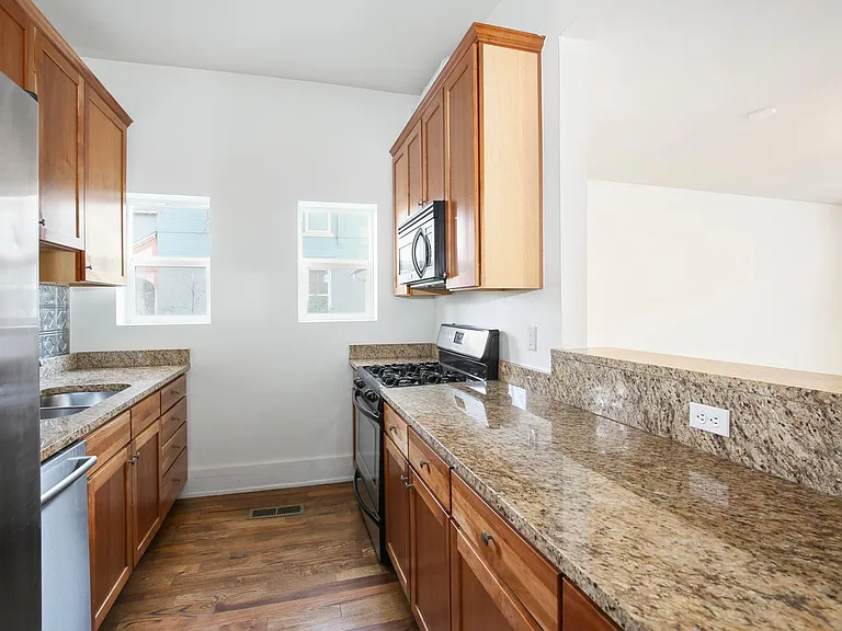2081 N Ogden St — Photo 11