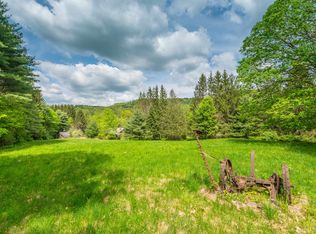 9 Prospect View Dr, Dummerston, VT 05301