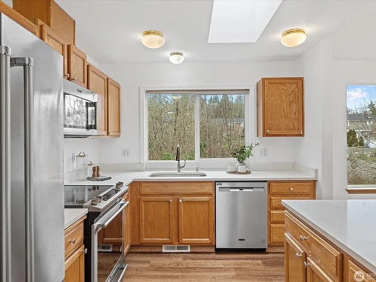 3001 S Charlestown St — Photo 11