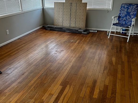 5th image of 9706 Sue Helen Dr