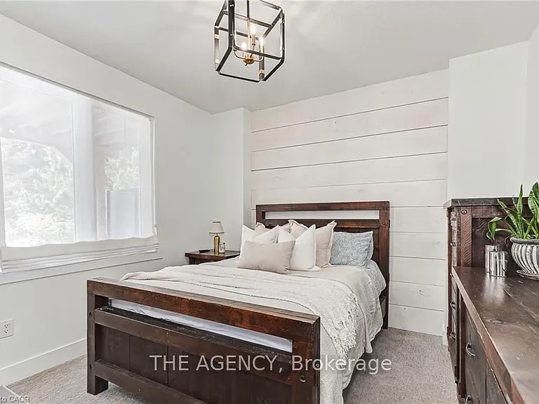 129 Venture Blvd — Photo 34