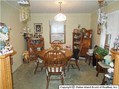 5th image of 428 Netherland Ave