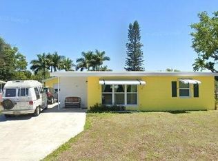 321 Palmetto Dr NE, Port Charlotte, FL 33952