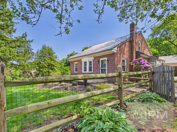 5948 Furnace Rd, York, PA 17406