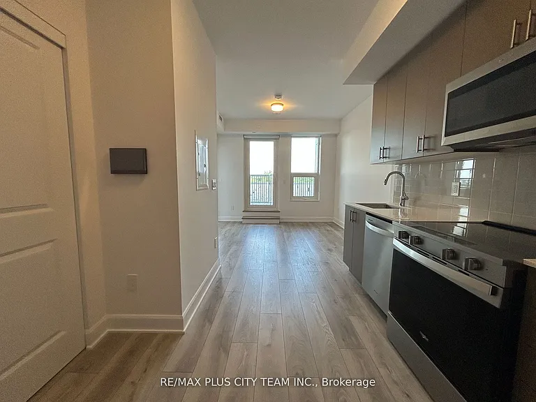 3240 William Coltson Ave #506 — Photo 4